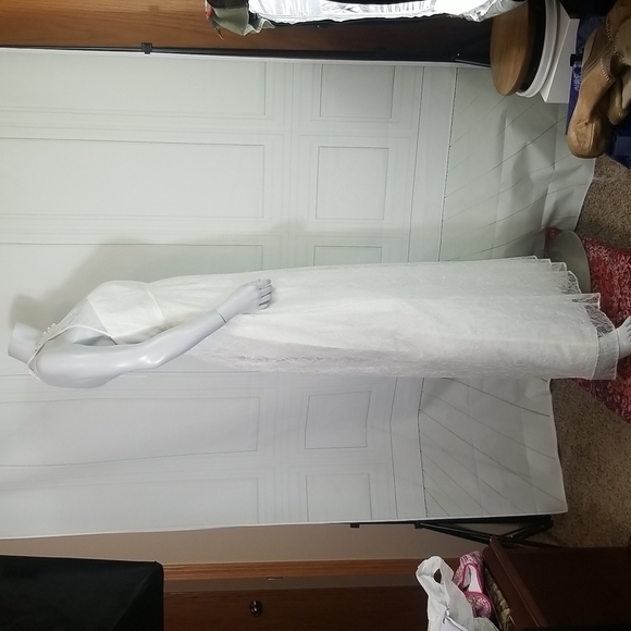 David's Bridal SZ 8 Wedding Dress Ivory High Neck Empire Waist Lace Halter FLAW - Picture 14 of 17